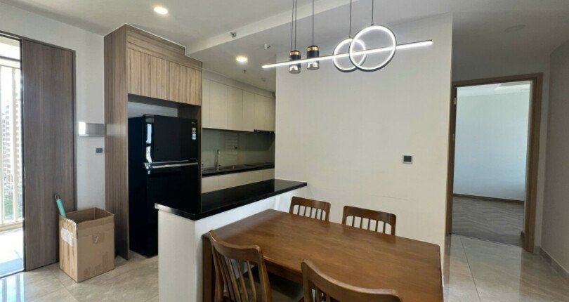 z6115798056118 9805c7e28dfbce798b4c4f280a86a2ba 810x430 - Bán Midtown 76m 2 phòng tầng 11 giá 7,8 tỷ