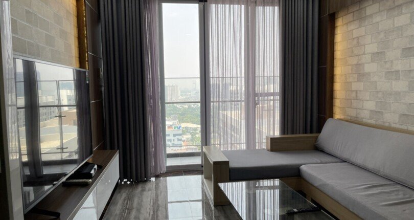 z6117820085845 bc8196dffabdd545a20f13e9660645fc 810x430 - Bán Scenic Valley 1 tk 80m 2 phòng giá 7 tỷ nhà đẹp