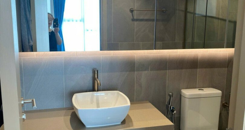 z6125464732473 d21b9f4f3e70217552a0dd0194c6a7cb 810x430 - Bán căn hộ Midtown tầng 9 dt 80m 2 phòng căn góc giá 8 tỷ