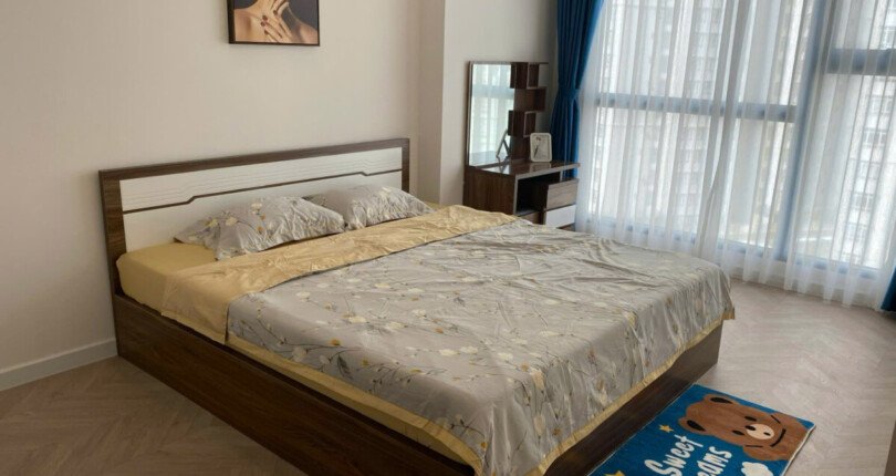 z6125464752728 6571e3efe72c1b08fda40064e1090304 810x430 - Bán căn hộ Midtown tầng 9 dt 80m 2 phòng căn góc giá 8 tỷ