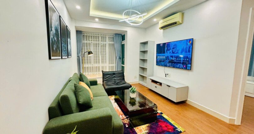 z6125746220723 beac176649e3bae7e362112b8e4102d5 810x430 - Bán chung cư Sky Garden 3 tầng 13 68m 2 phòng giá 4,650 tỷ