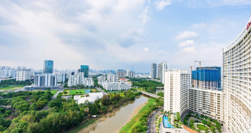 z6130021661568 91319ed997bfa1695e4f3f34c0c2558a 810x430 - Cho thuê Midtown M7 tầng 20 dt 111m 3 phòng full đồ giá 55 triệu/tháng