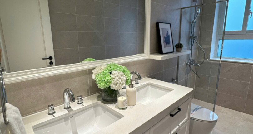 z6134667719814 4d17a536a5f844e0fe407be35a528f75 810x430 - Bán căn hộ Mỹ Khánh tầng 3 3 phòng ngủ 2wc giá 8 tỷ 800