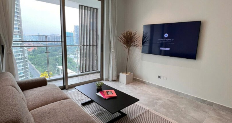 z6139371382826 a55176fb14922f46bddf888a9f6c4332 810x430 - Bán Midtown M8 tầng 18 Block H 83m 2 phòng ô xe hầm giá 8,5 tỷ