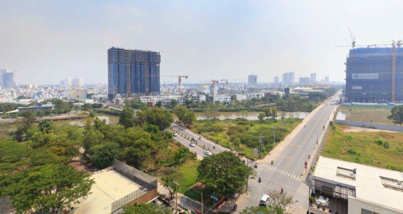 z6141810143131 150c1e9297d3e27def8fbfb9960c6f24 810x430 - Bán căn hộ Star Hill Block E tầng 11 dt 112m 3 phòng có ô xe hầm giá 8 tỷ