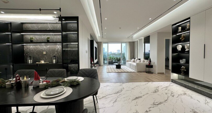 z6151936055161 1c57d60c66f3bddf10d5ffe4520a2d14 810x430 - Bán căn hộ Riverside Residence Block AE6 136m 3 phòng giá 13,2 tỷ