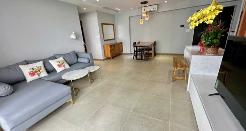 z6151936453324 28fe2f74cb845e5cd16cd108abc49174 810x430 - Cho thuê căn hộ Green Valley Block B tầng 11 89m 2 phòng full đồ giá 1000usd