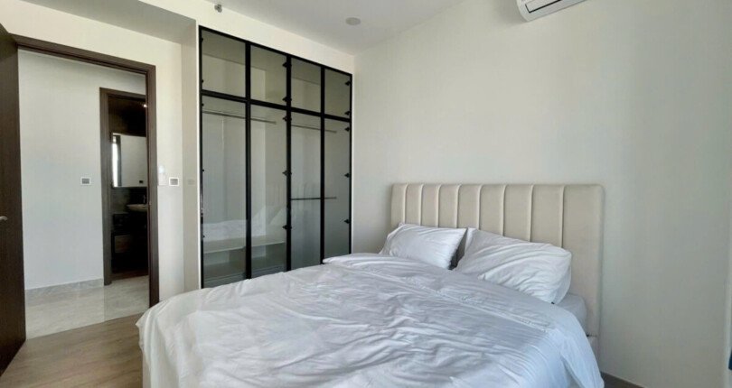 z6161430773627 93fb480819e88515fd729d7e840fae24 810x430 - Cho thuê Midtown M8 Block C Tầng 12 108m 3 phòng giá 45 triệu