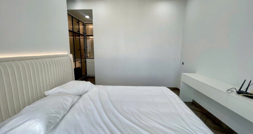 z6161430813256 72c4e61aaea1c21d30053a0b637ab3af 810x430 - Cho thuê Midtown M8 Block C Tầng 12 108m 3 phòng giá 45 triệu