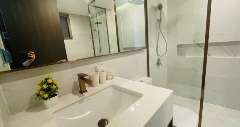 z6179900108256 cf34ff4f97c85d04f17bcf774597c4e6 810x430 - Bán căn hộ Midtown M8 Block D Tầng 7 124m 3 phòng giá 13,5 tỷ