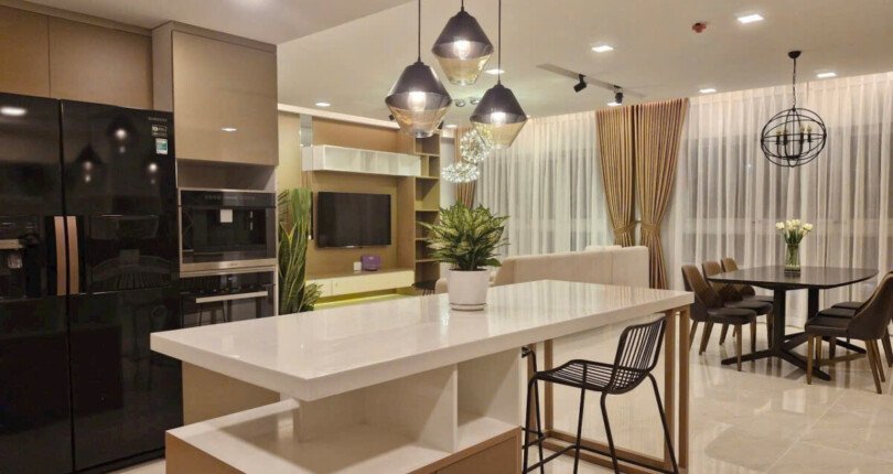 z6182951164967 ad01e00ad66ffbb7938228d134a21414 810x430 - Bán căn hộ Happy Valley Block N Tầng 7 dt 135m 3 phòng giá 10 tỷ