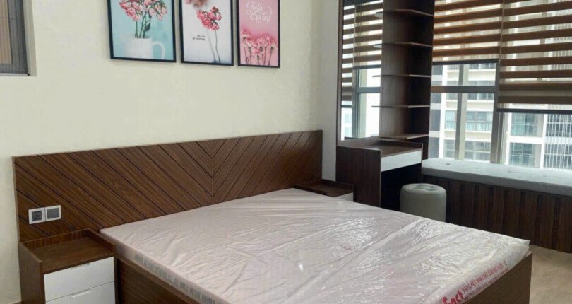 z6182951828015 d15a3752eb557178bea10e9817873150 810x430 - Cho thuê Midtown M7 Block D Tầng 10 82m 2 phòng giá 26 triệu