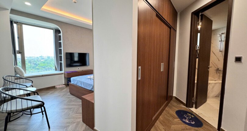 z6182952541351 a10c4473c359815f60d1c5db480b71e5 810x430 - Bán Midtown M8 Block B Tầng 4 98m 2 phòng giá 10,5 tỷ