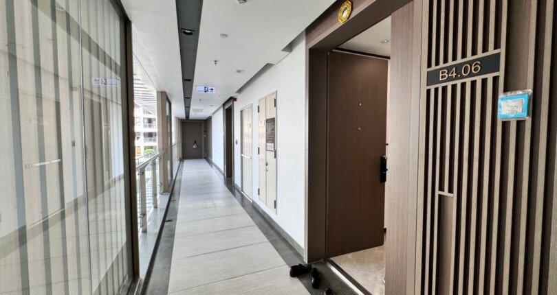 z6182952551122 13450c7d8412b60e0d717f07ded80a84 810x430 - Bán Midtown M8 Block B Tầng 4 98m 2 phòng giá 10,5 tỷ