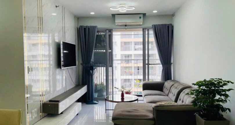 ban can ho scenic valley 2 810x430 - Cần bán nhanh căn hộ Scenic Valley 1. Căn góc diện tích 77m2 Lầu cao- Nội thất đầy đủ- 2 PN-2 WC- Giá 6.2 Tỷ