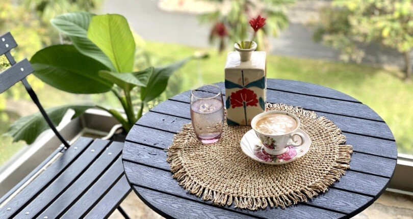 ban cong can ho cho thue lien ke duong ton dat tien 810x430 - Giá cho thuê căn hộ 3 phòng ngủ block 2a chung cư Garden Court 1 Phú Mỹ Hưng Quận 7 T1/2025