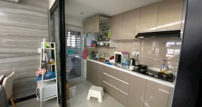 bep trong can ho ban 810x430 - Bán gấp căn hộ 3pn - 100m2 chung cư Happy Valley Quận 7 giá 7,3 tỷ
