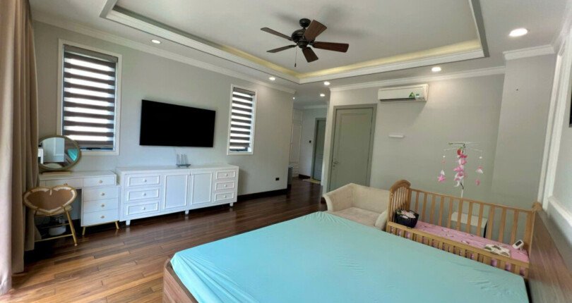 biet thu cho thue co 4 phong ngu rong rai 810x430 - Giá cho thuê nhà Biệt thự nguyên căn Đường số 3 kdc Nine South Estates Nhà Bè T1/2025