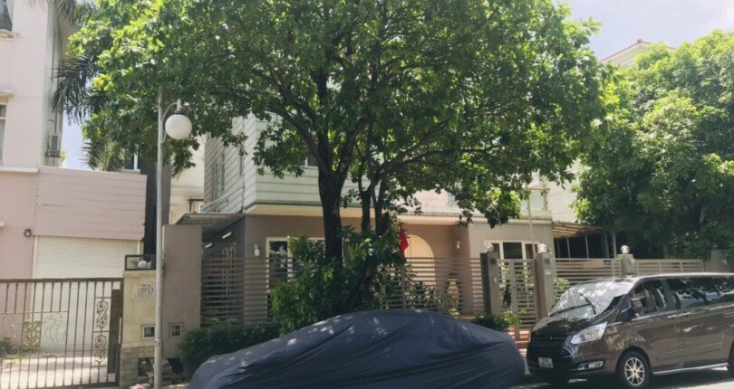 can can biet thu cho thue 810x430 - Giá cho thuê nhà Biệt thự nguyên căn làm trường học, cafe, nhà hàng số 218 Phạm Thái Bường Quận 7 T1/2025