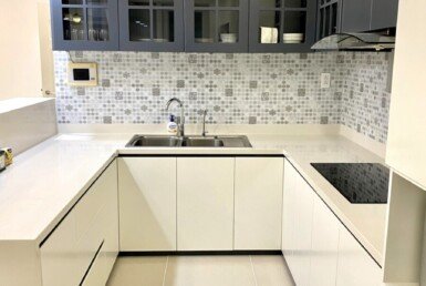 can-canh-khong-gian-bep-rong-rai