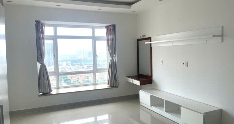 can canh phong khach can ho ban 2 810x430 - Giá mua bán căn hộ 3 phòng ngủ Block B chung cư Riverside Residence Quận 7 T1/2025