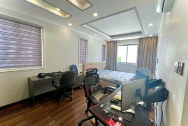 can-canh-phong-lam-viec