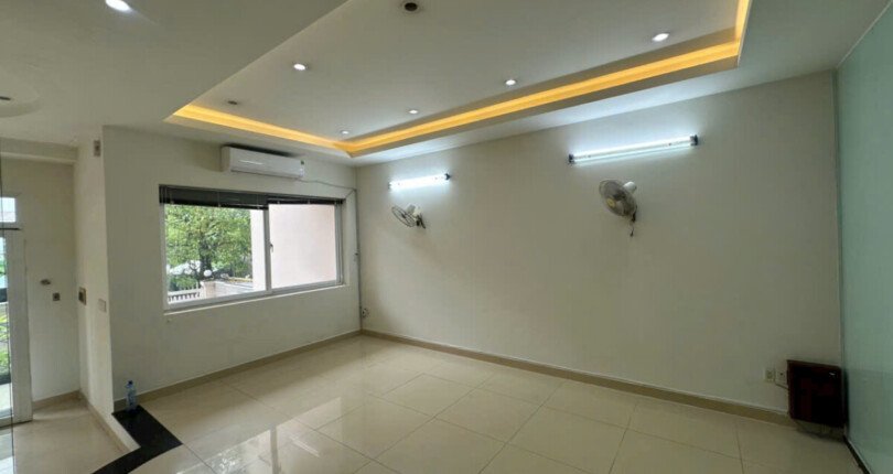 can canh tang tret toa nha cho thue 810x430 - Giá cho thuê tòa nhà văn phòng nguyên căn Đường số 9 kdc Him Lam Quận 7 T1/2025