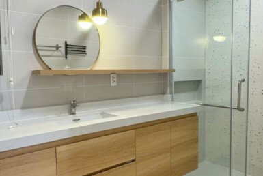can-ho-ban-co-2-toilet-day-du-thiet-bi-nhu-hinh
