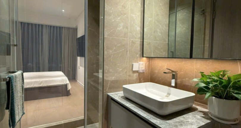 can ho ban co 2 toilet hoan thien cao cap nhu hinh 810x430 - Giá mua bán căn hộ 2 phòng ngủ Tháp The Opera chung cư Metropole Thủ Thiêm T1/2025