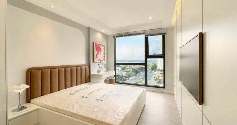 can ho ban co co 2 phong ngu rong rai nhu hinh 810x430 - Giá mua bán căn hộ 2 phòng ngủ chung cư The Antonia Phú Mỹ Hưng Quận 7 T1/2025