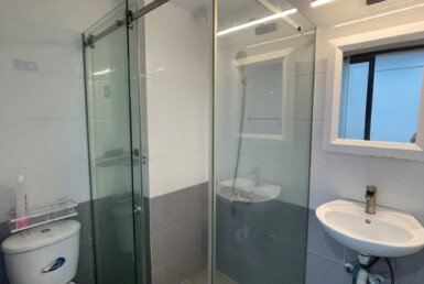 can-ho-cho-thue-co-2-toilet-hoan-thien-nhu-hinh