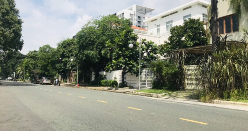 duong pham thai buong phuong tan phong quan 7 810x430 - Giá cho thuê nhà Biệt thự nguyên căn làm trường học, cafe, nhà hàng số 218 Phạm Thái Bường Quận 7 T1/2025