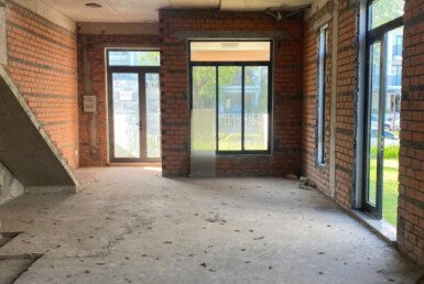 hien-trang-nha-ban-tho-ben-trong-nguyen-trang-cdt