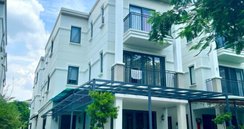 hinh anh cho thue nha biet thu nguyen can duong so 3 kdc nine south estates nha be t1 2025 810x430 - Giá cho thuê nhà Biệt thự nguyên căn Đường số 3 kdc Nine South Estates Nhà Bè T1/2025