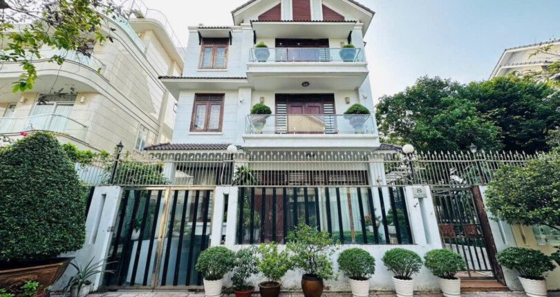 hinh anh mua ban nha biet thu nguyen can kdc sadeco ven song tan phong quan 7 t1 2025 810x430 - Giá mua bán nhà Biệt thự nguyên căn mặt Đường số 17 Khu dân cư Sadeco Ven Sông Quận 7 T1/2025