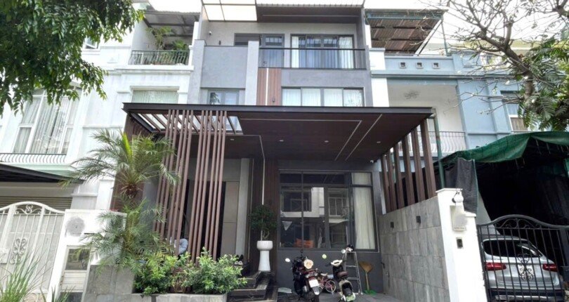 hinh anh mua ban nha biet thu nguyen can noi khu hung thai 2 quan 7 t1 2025 810x430 - Giá mua bán nhà Biệt thự nguyên căn Nội khu Hưng Thái 2 Phú Mỹ Hưng Quận 7 T1/2025