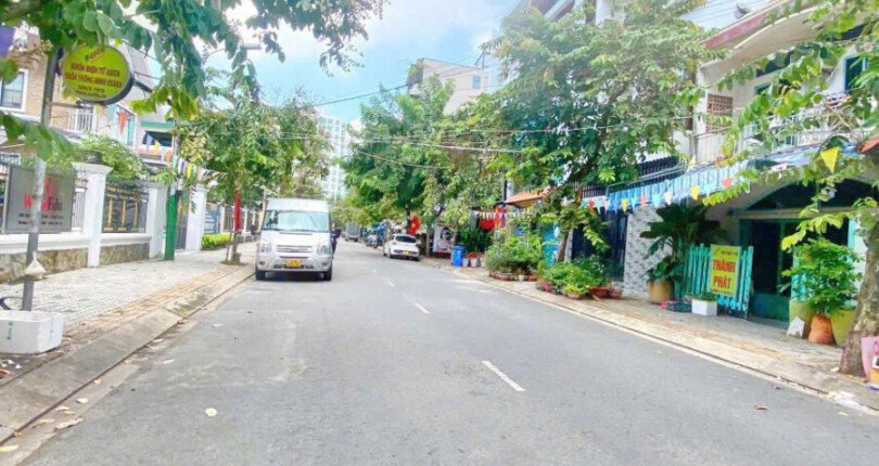 hinh anh mua ban nha mat duong so phuong tan quy quan 7 t1 2025 810x430 - Giá mua bán nhà cấp 4 phù hợp xây dựng tòa nhà văn phòng, chdv Phường Tân Quy Quận 7 T1/2025