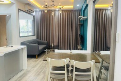 hinh-anh-phong-khach-can-ho-ban