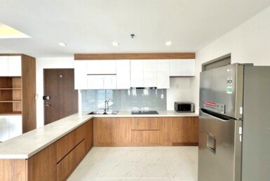 khong-gian-bep-rong-rai