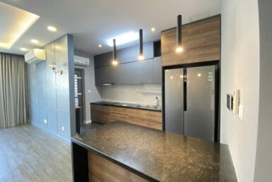 khong-gian-bep-rong-rai