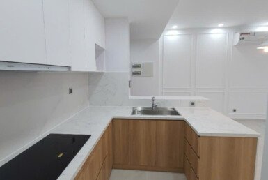 khong-gian-bep-rong-rai-trong-can-ho-ban