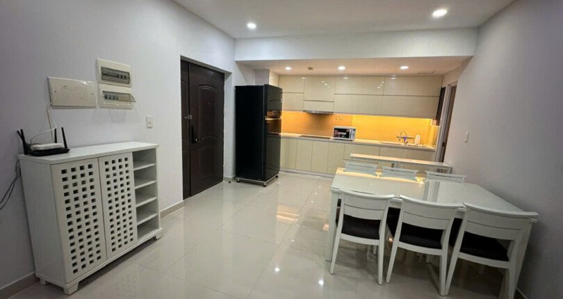 khong gian phong an va bep 1 810x430 - Giá mua bán căn hộ 3 phòng ngủ block A chung cư Happy Valley Quận 7 T1/2025