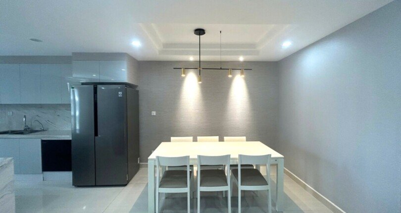 khong gian phong an va bep 6 810x430 - Duy nhất bán căn hộ Riverpark Premier, 130m2, view sông và hồ bơi giá 14,5 tỷ