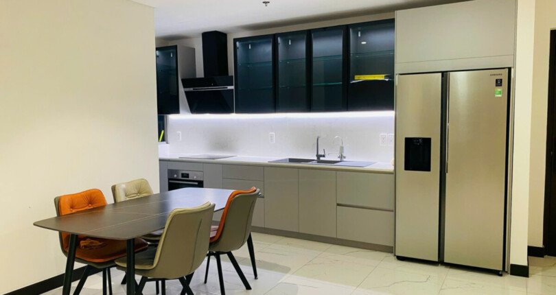 khong gian phong an va bep trong can ho ban 810x430 - Bán gấp căn hộ 2 phòng ngủ chung cư Empire City Thủ Thiêm, có sẵn hdt 32tr/tháng
