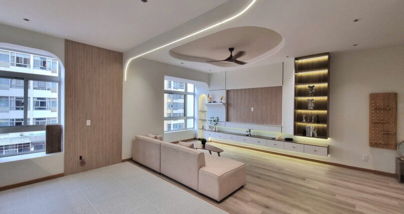 khong gian phong khach can ho ban 3 810x430 - Giá mua bán căn hộ 3 phòng ngủ Block 2A chung cư Sky Garden 2 Quận 7 T1/2025