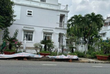 mat-hong-biet-thu-cho-thue