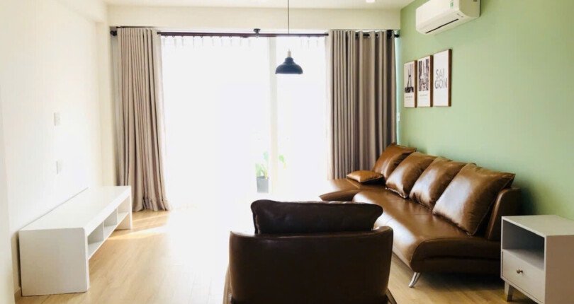phong khach can ho ban 14 810x430 - Giá mua bán căn hộ 3 phòng ngủ Block 3b chung cư Grand View C Quận 7 T1/2025