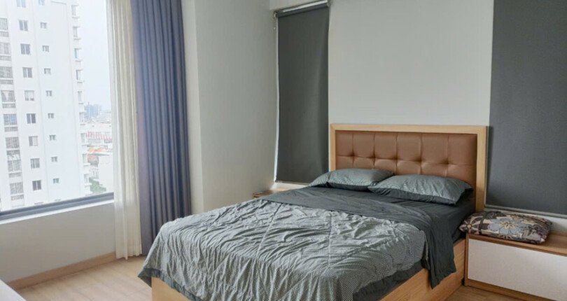 phong ngu can ho cho thue 14 810x430 - Cho thuê căn hộ chung cư Hưng Phúc Premier, 03PN, giá 24tr/tháng, đầy đủ nội thất, xem nhà dễ.