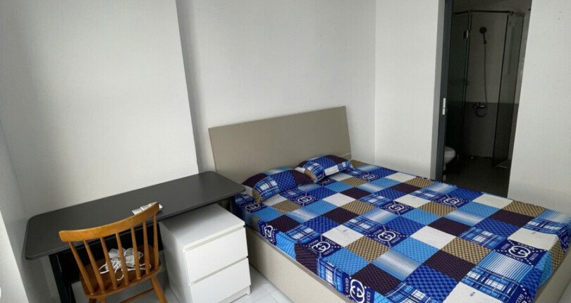 phong ngu master 810x430 - Giá cho thuê căn hộ 2 phòng ngủ block D chung cư Saigon South Residences Nhà Bè T1/2025