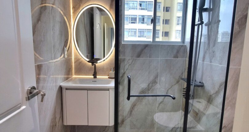 toilet phong khach can ho ban 810x430 - Giá mua bán căn hộ 3 phòng ngủ Block 2A chung cư Sky Garden 2 Quận 7 T1/2025